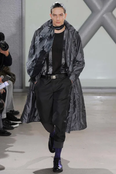Look 23